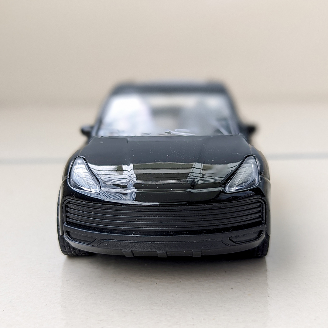 Porsche Cayenne S (1:36 Scale Die Cast Model)