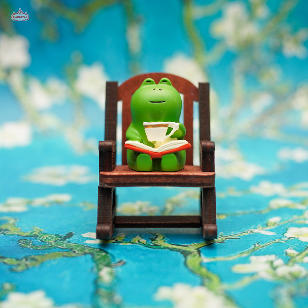 DSC01755 Reader Frog Rocking Chair
