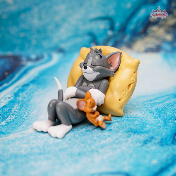 Tom And Jerry Sleeping