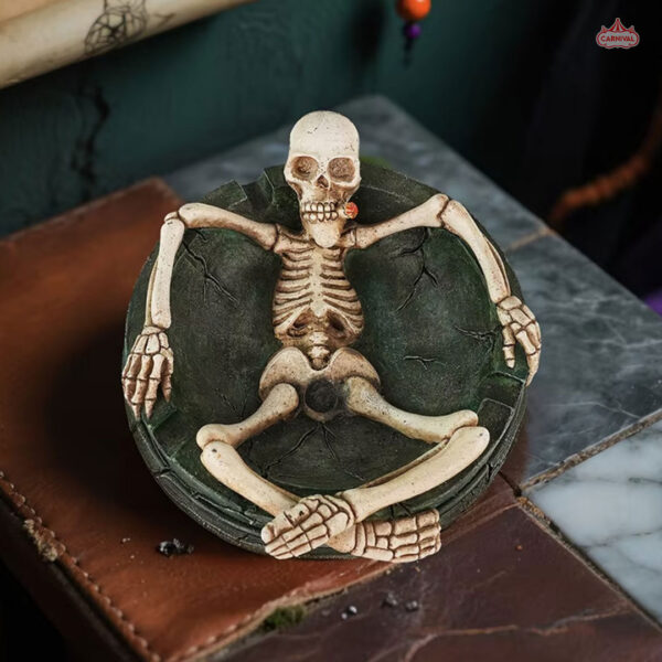 Chilling Skeleton Ashtray
